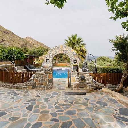 Dafni Villa A Place To Visit Orne ภายนอก รูปภาพ